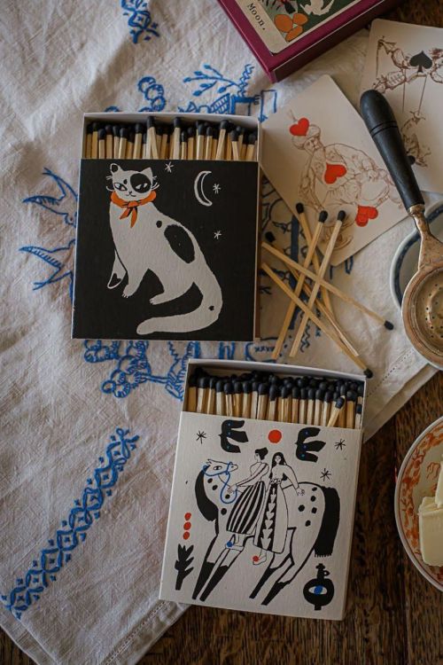 Archivist Gallery Matches Black Spotted Kitten lucifers vierkant () - Panache (Koksijde)
