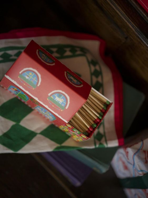 Archivist Gallery Matches Christmas House lucifers () - Panache (Koksijde)