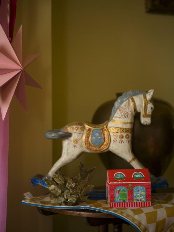 Archivist Gallery Matches Christmas House lucifers () - Panache (Koksijde)
