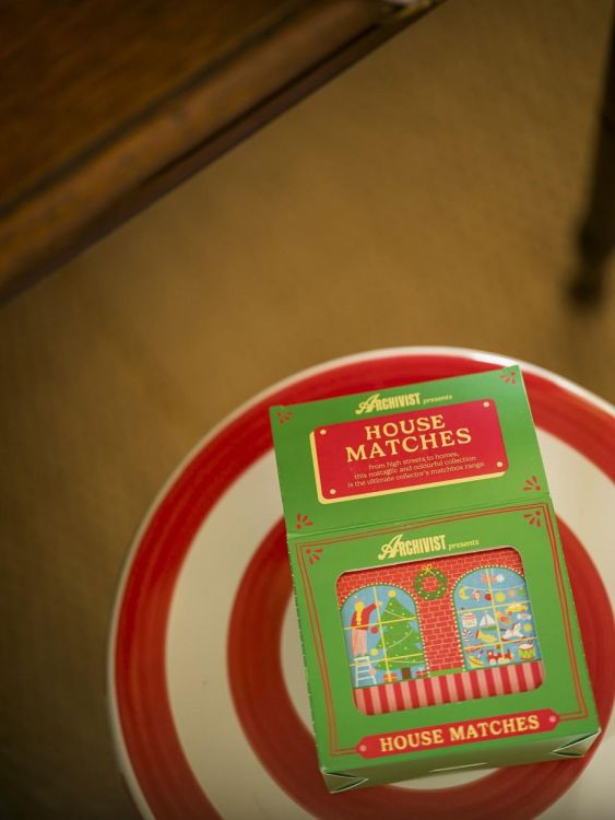 Archivist Gallery Matches Christmas House lucifers () - Panache (Koksijde)