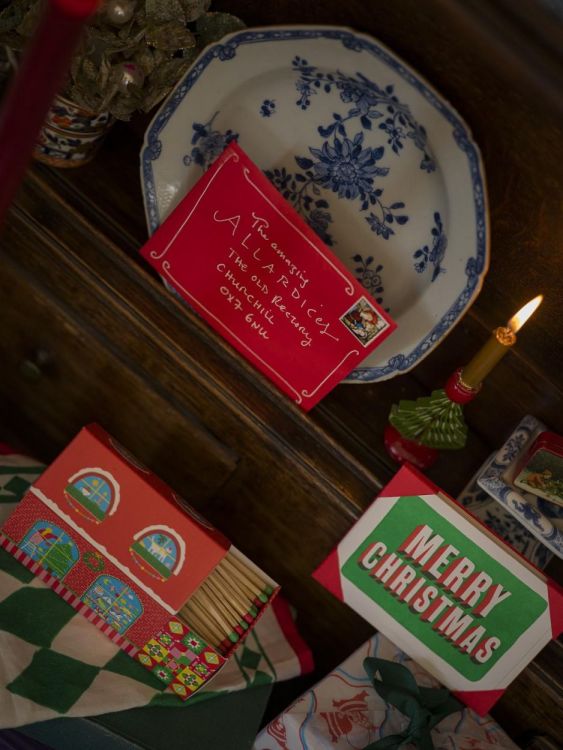 Archivist Gallery Matches Christmas House lucifers () - Panache (Koksijde)