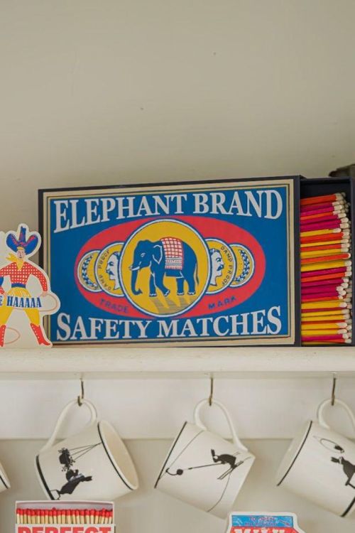Archivist Gallery Matches Elephant giant lucifers () - Panache (Koksijde)