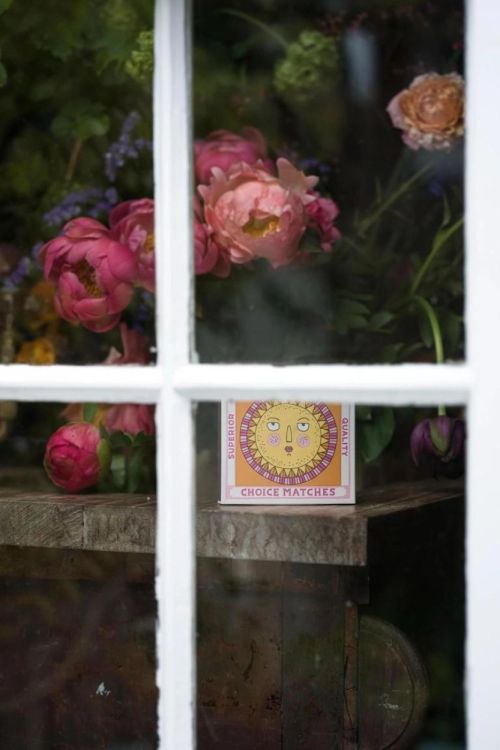 Archivist Gallery Matches Hello Sunshine lucifers vierkant () - Panache (Koksijde)