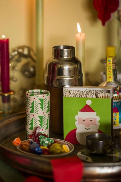 Archivist Gallery Matches Winking Santa by J. Falkner lucifers vierkant () - Panache (Koksijde)