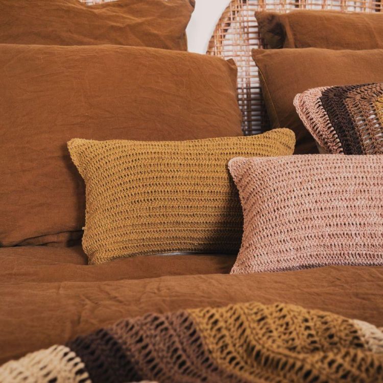 Bed and Philosophy Coussin Caliente Old Pink 25x40cm + garniture (Old Pink) - Panache (Koksijde)