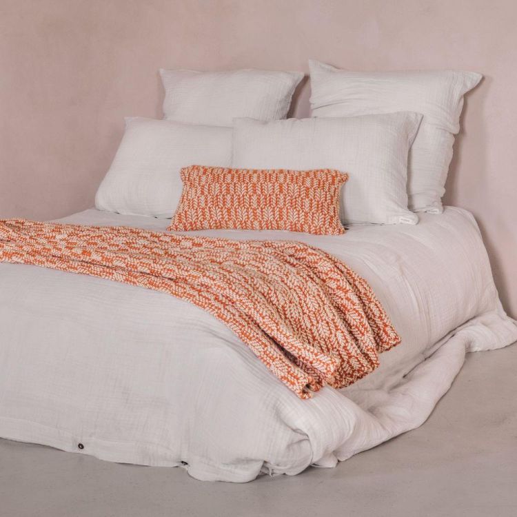 Bed and Philosophy Kussen Cesario Carmin 30x60cm + vulling (Carmin) - Panache (Koksijde)