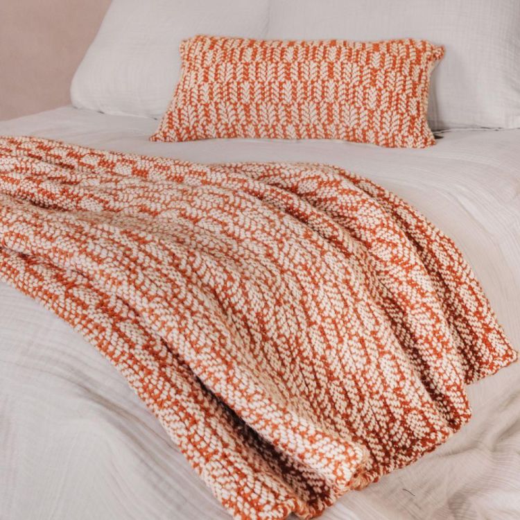 Bed and Philosophy Kussen Cesario Carmin 30x60cm + vulling (Carmin) - Panache (Koksijde)