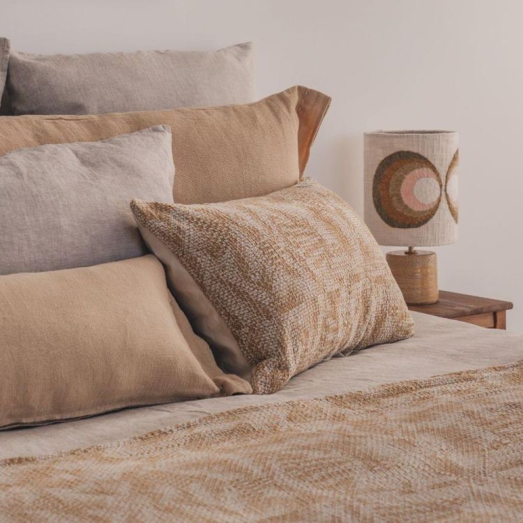 Bed and Philosophy Coussin Vesuve 40x60cm + garniture (Narcis) - Panache (Koksijde)