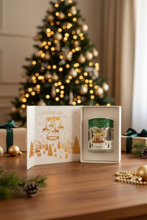 Collines de Provence Coffret Cadeau Carrousel + Bougie 360 g – Forêt de Sapin (Groen) - Panache (Koksijde)