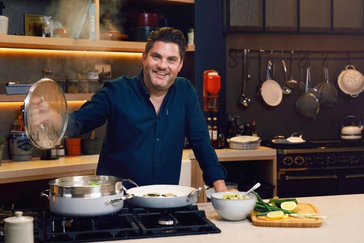 Dagelijkse kost Stoofpan met deksel en stoominzet Proline 26cm (Truffelgrijs) - Panache (Koksijde)