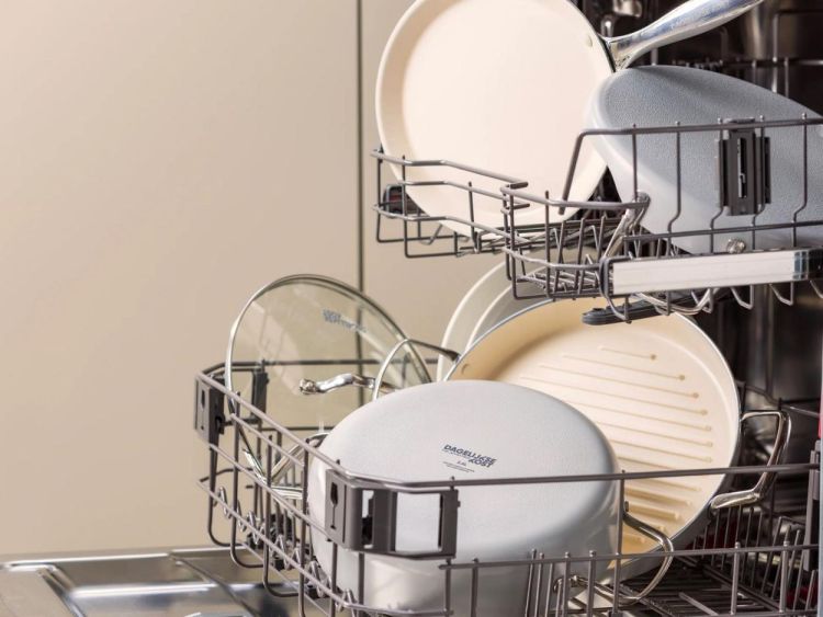 Dagelijkse kost Stoofpan met deksel en stoominzet Proline 26cm (Truffelgrijs) - Panache (Koksijde)