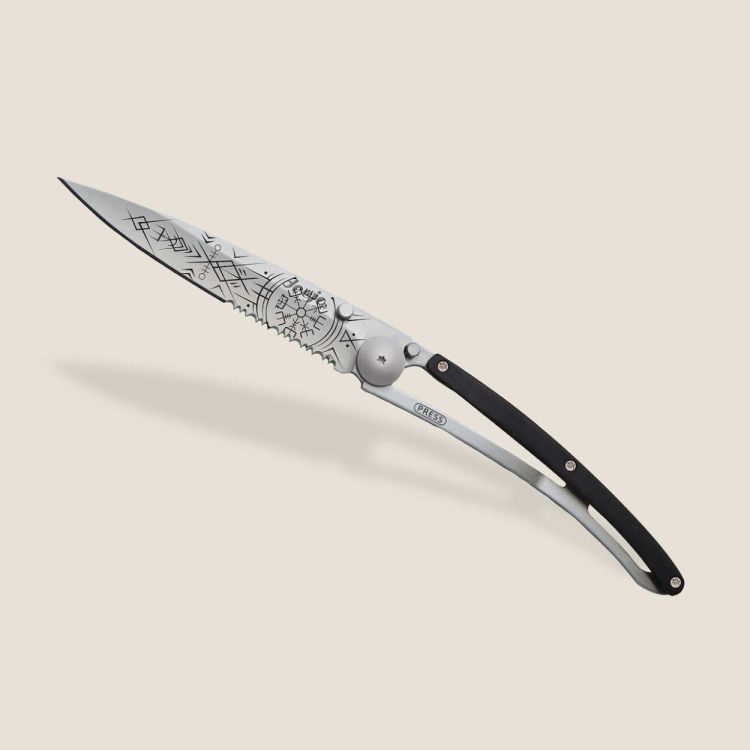 Deejo Tattoo Serration 