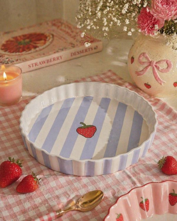 Dishes & Deco Taartvorm 26cm Aardbei (Blauw) - Panache (Koksijde)