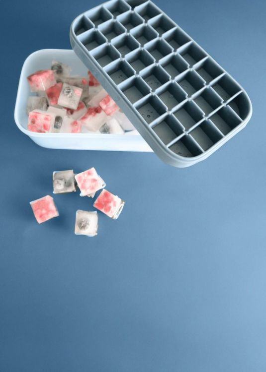 Dotz Moule à glaçons avec bac de conservation (Blauw) - Panache (Koksijde)