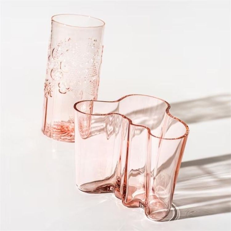 iittala Vaas Alvar Aalto 160mm mondgeblazen (Salmon Pink) - Panache (Koksijde)