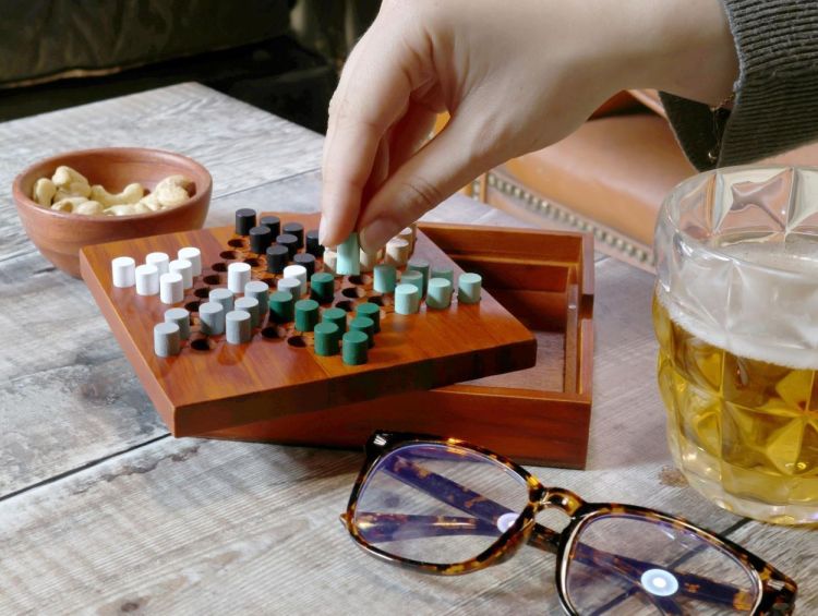 Iron & Glory Chinese Checkers (Wood) - Panache (Koksijde)