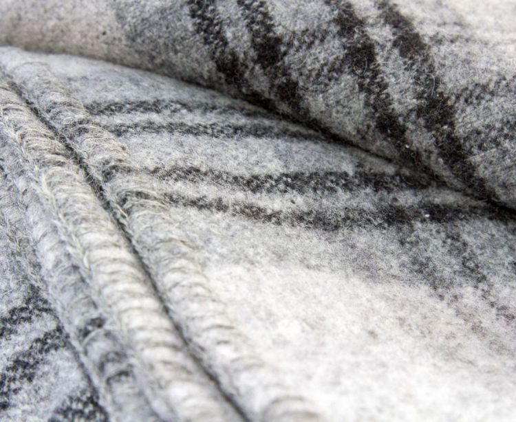 Kerry Woollen Mills Killarney Lambswool Check blanket 225x274cm (Grey Check) - Panache (Koksijde)