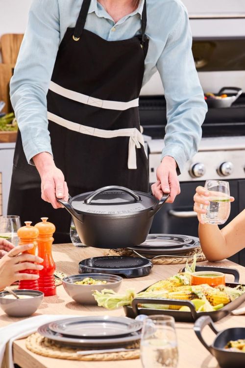 Le Creuset BBQ Outdoor Stoofpan gietijzer 25cm (Zwart) - Panache (Koksijde)