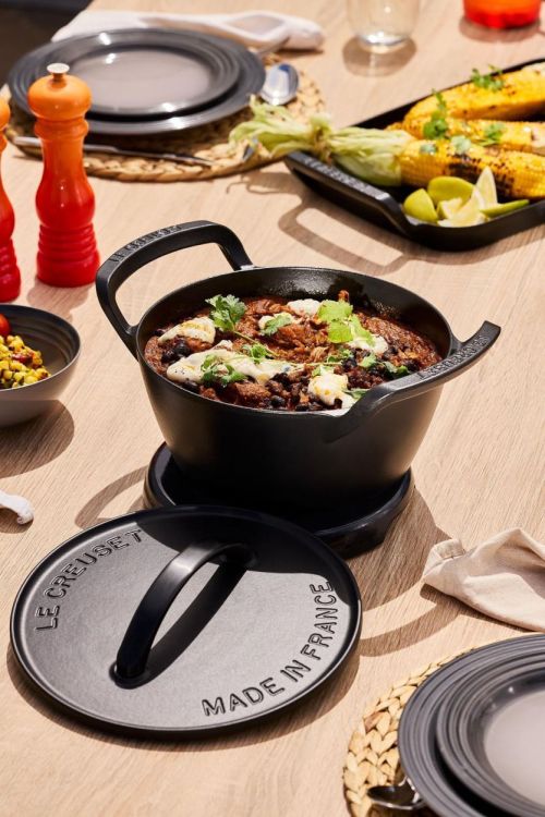 Le Creuset BBQ Outdoor Stoofpan gietijzer 25cm (Zwart) - Panache (Koksijde)