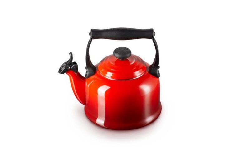 Le Creuset Fluitketel Tradition 2.1l Kersenrood (Kersenrood) - Panache (Koksijde)