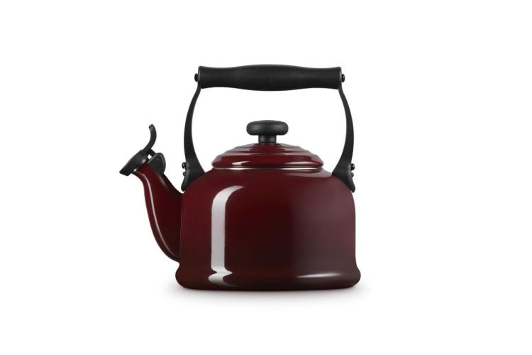 Le Creuset Bouilloire Tradition 2.1ll Rhône Garnet (Rhône / Garnet) - Panache (Koksijde)