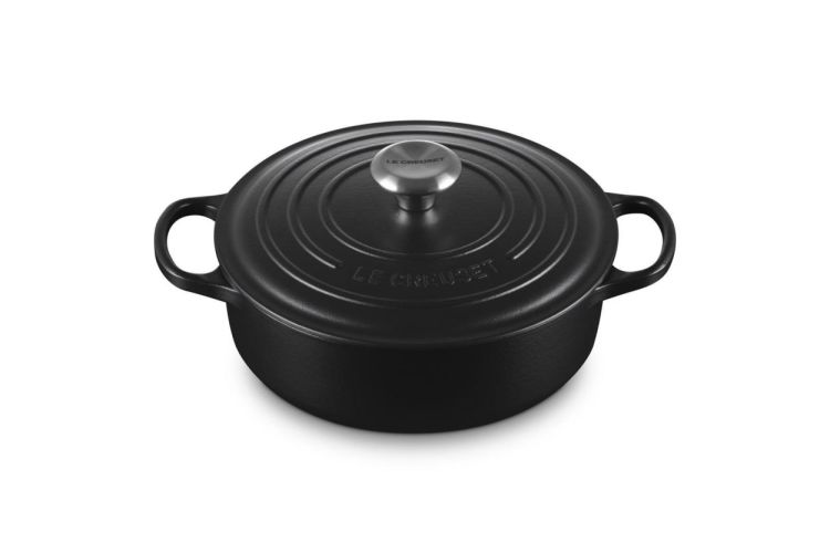 Le Creuset Cocotte ronde basse (Mat zwart) - Panache (Koksijde)