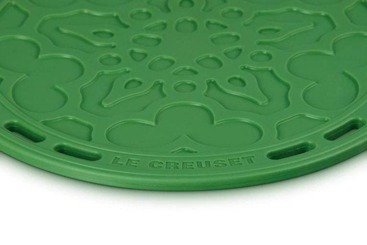 Le Creuset Potonderzetter silicone 20cm (bloem) (Bamboo) - Panache (Koksijde)