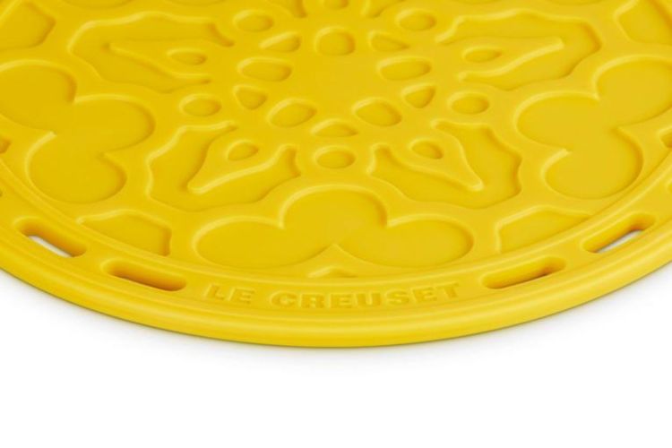 Le Creuset Potonderzetter silicone 20cm (bloem) (Nectar) - Panache (Koksijde)