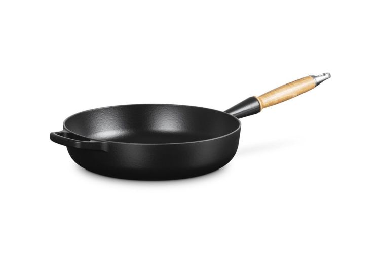 Le Creuset Sauteerpan met houten handvat (Mat zwart) - Panache (Koksijde)