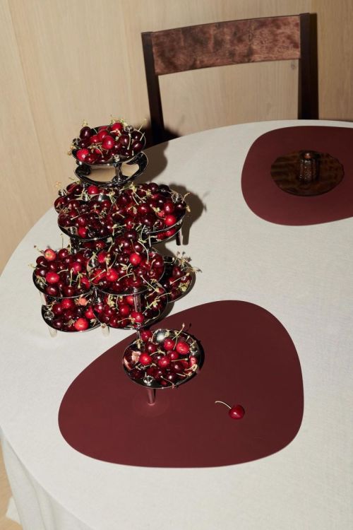 LIND DNA Nupo Placemat Curve L (Burgundy) - Panache (Koksijde)