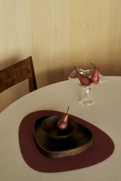 LIND DNA Nupo Placemat Curve L (Burgundy) - Panache (Koksijde)
