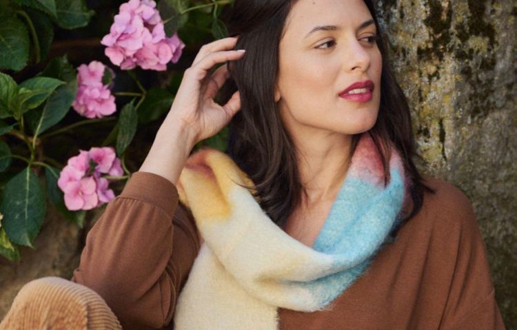 Mantas Ezcaray Matisse Foulard 22x180cm () - Panache (Koksijde)