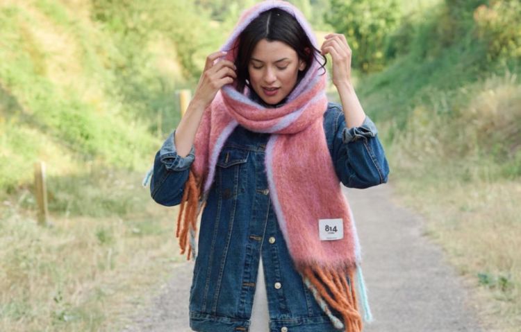 Mantas Ezcaray Twist Frame Foulard 22x250cm () - Panache (Koksijde)