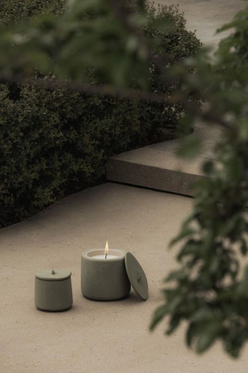 Mon Dada Corse Candle XL outdoor hervulbaar + deksel (Olive) - Panache (Koksijde)
