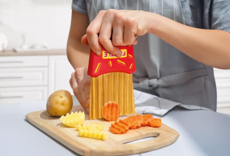 Ototo Design Frizzle - Coupe-légumes ondulé (Rood) - Panache (Koksijde)