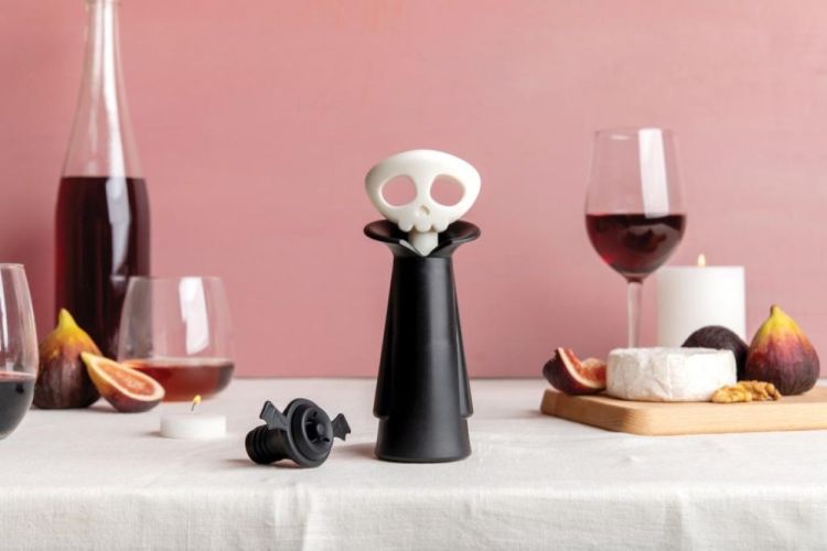 Ototo Design Spookelier - vacuümpomp met wijnstoppers (Zwart) - Panache (Koksijde)