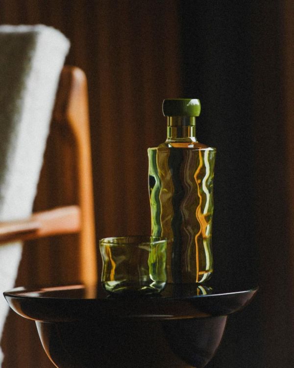 Paveau Glassware Swirl waterfles met draaidop 750ml (Moss) - Panache (Koksijde)