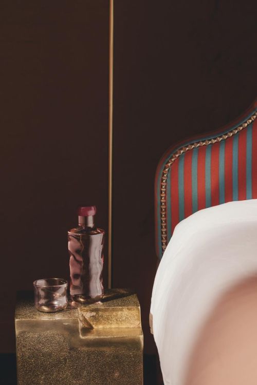 Paveau Glassware Swirl waterfles met draaidop 750ml (Silt) - Panache (Koksijde)