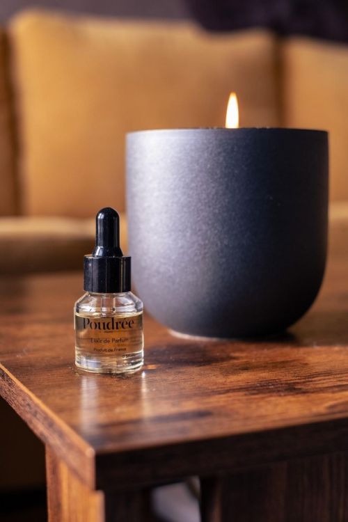 Poudrée Paris Geurolie kaarsenzand 15ml - Une Ballade à Tokyo (Une Ballade à Tokyo) - Panache (Koksijde)