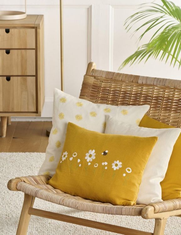 Sander Kussen Honeybee 34x50 + vulling () - Panache (Koksijde)