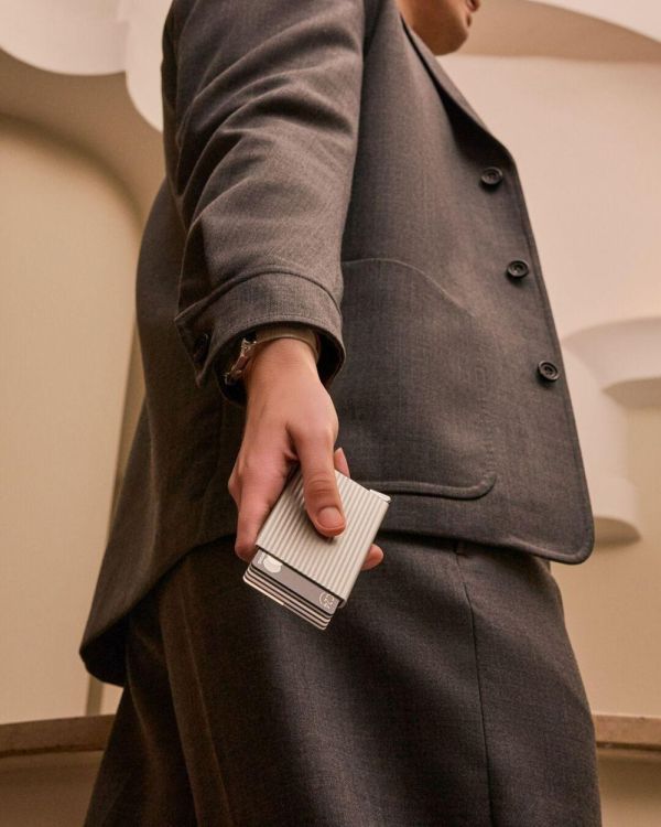 Secrid Cardprotector Fluted PREMIUM+ (Silver) - Panache (Koksijde)