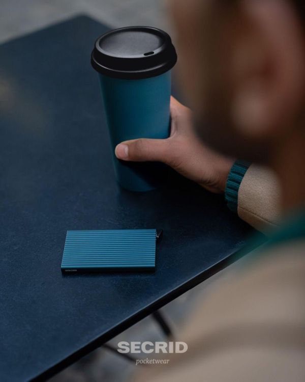 Secrid Cardprotector Fluted PREMIUM+ (Teal) - Panache (Koksijde)