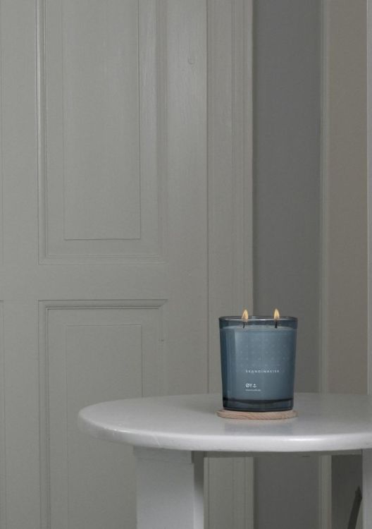 Skandinavisk Bougie parfumée ØY 350g (Powder Blue) - Panache (Koksijde)