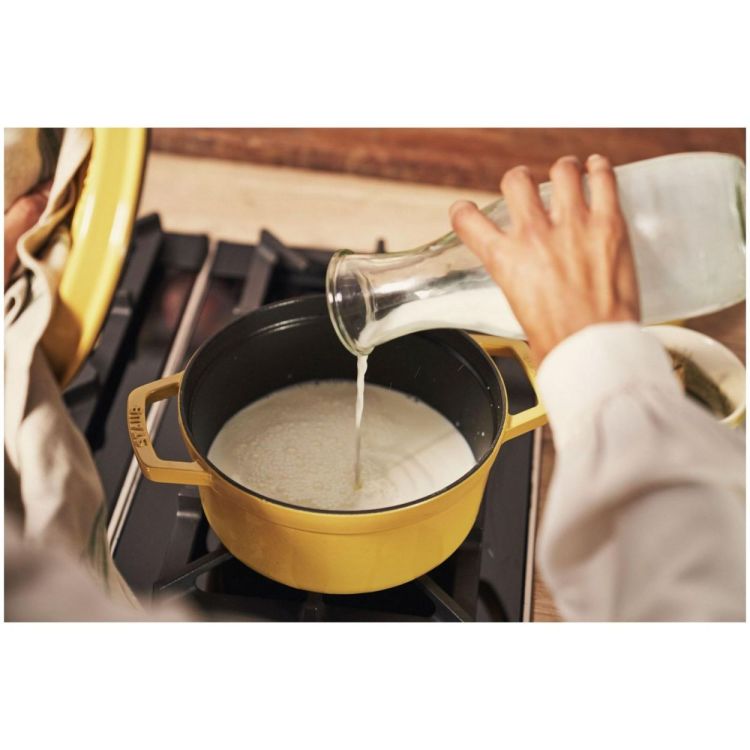 Staub Ronde cocotte 26cm / 5.25l (Citron) - Panache (Koksijde)