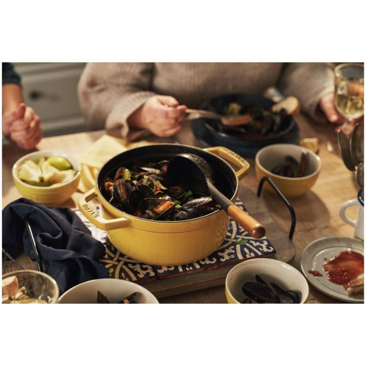 Staub Ronde cocotte 26cm / 5.25l (Citron) - Panache (Koksijde)