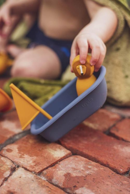 Trixie Badspeelgoed zeilboot - Mr. Lion (Multi) - Panache (Koksijde)