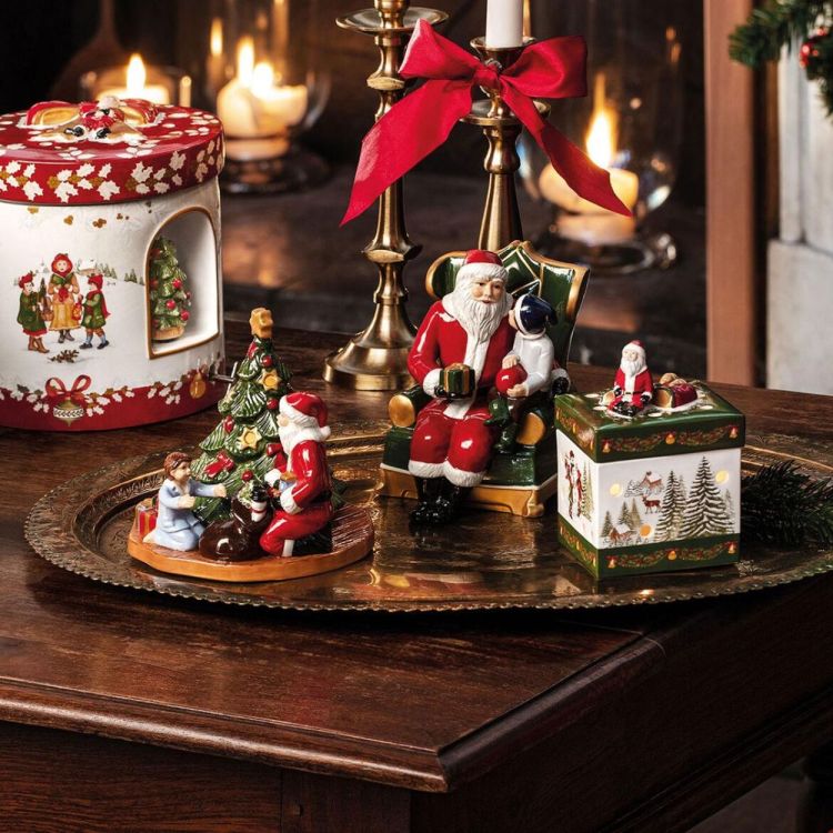 Villeroy & Boch Christmas Toy’s Père Noël sur son fauteuil (Rood) - Panache (Koksijde)