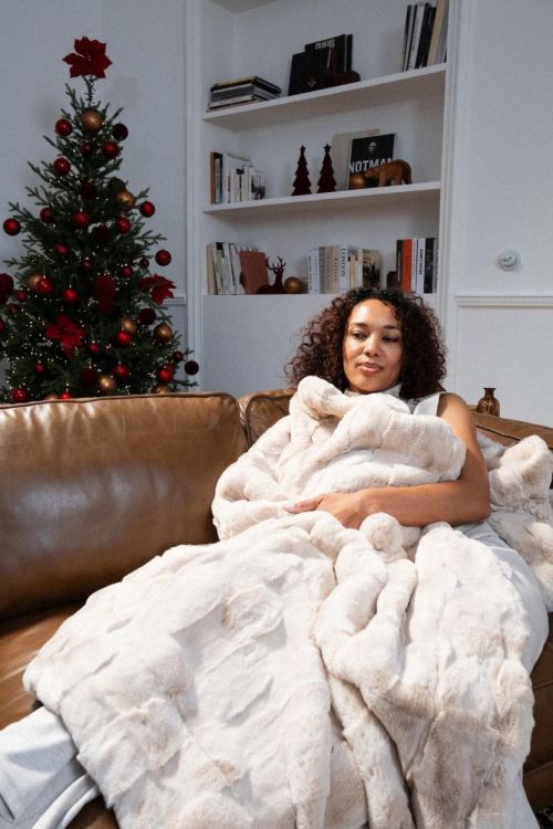Waro by Plaids Cocooning Plaid Fausse Fourrure dune 150x200cm (Dune) - Panache (Koksijde)