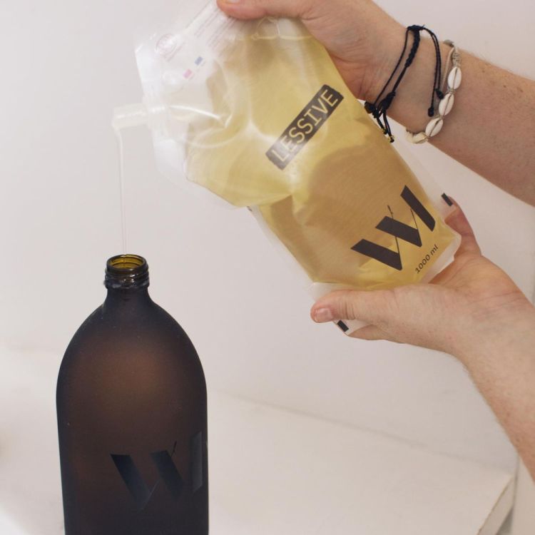 What Matters Navulling Wasmiddel - Witte Bloemen 1L (Transparant) - Panache (Koksijde)