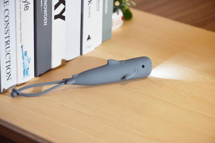 Winkee Zaklamp Haai (Blauw) - Panache (Koksijde)